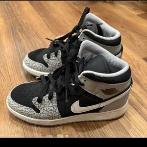 Air Jordan 1 Mid Elephant Print – Youth Size 4.5